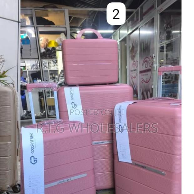 4-in-1 Unbreakable Luxury Rubber Suitcase Set – Size 3 - main view