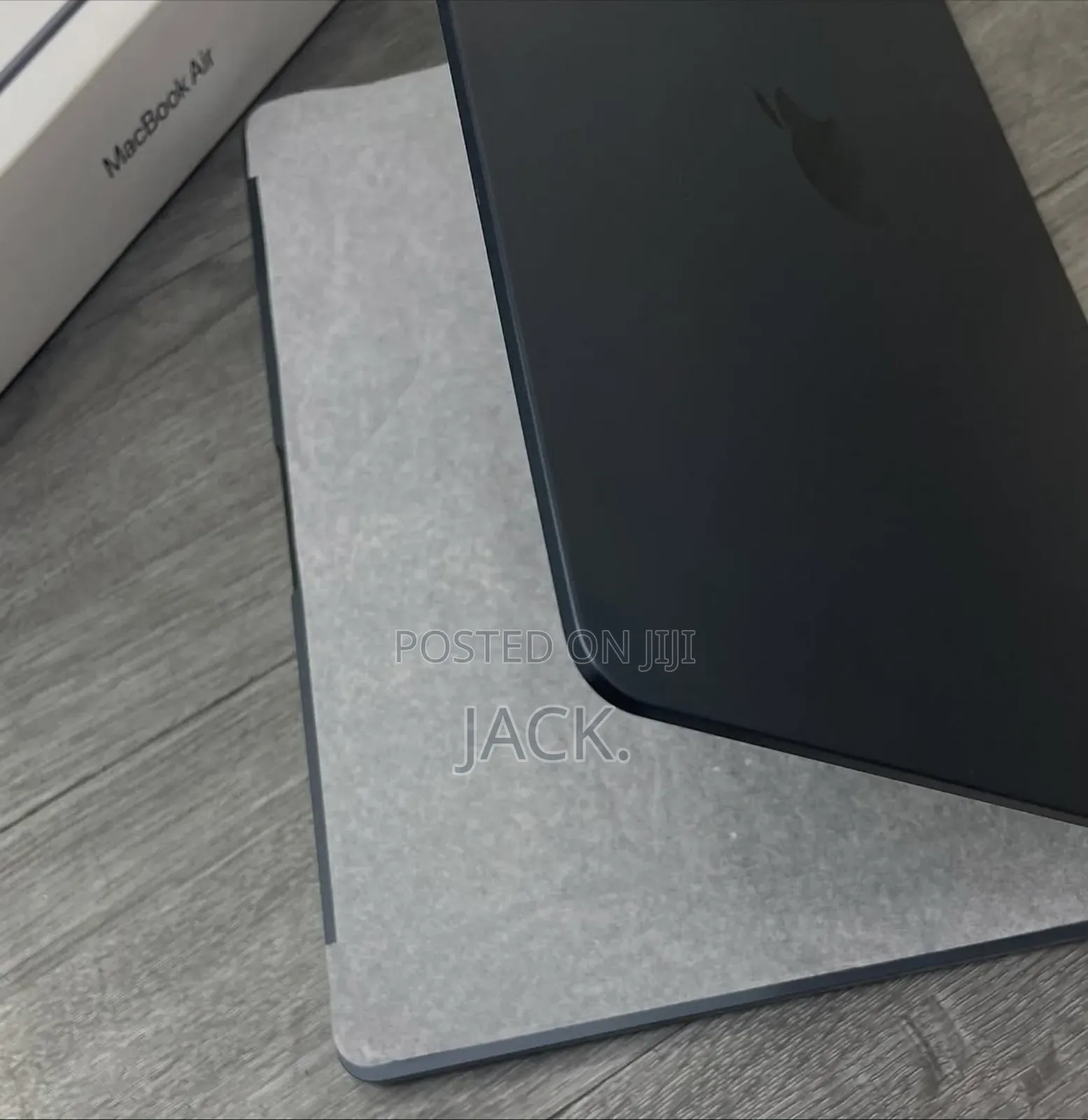 New Laptop Apple MacBook Air 2025 M4 15-inch 16GB Apple M4 SSD 512GB