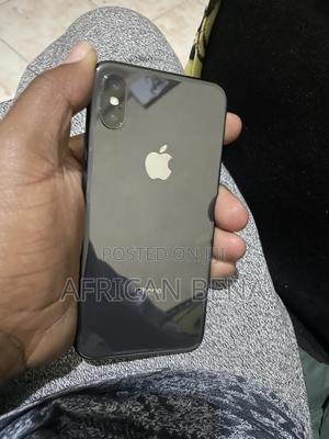 Apple iPhone X 64 GB Gray - main view