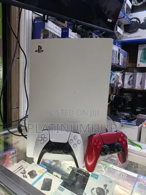 Ps5 Standard Edition 825gb Used With 2 Controllers