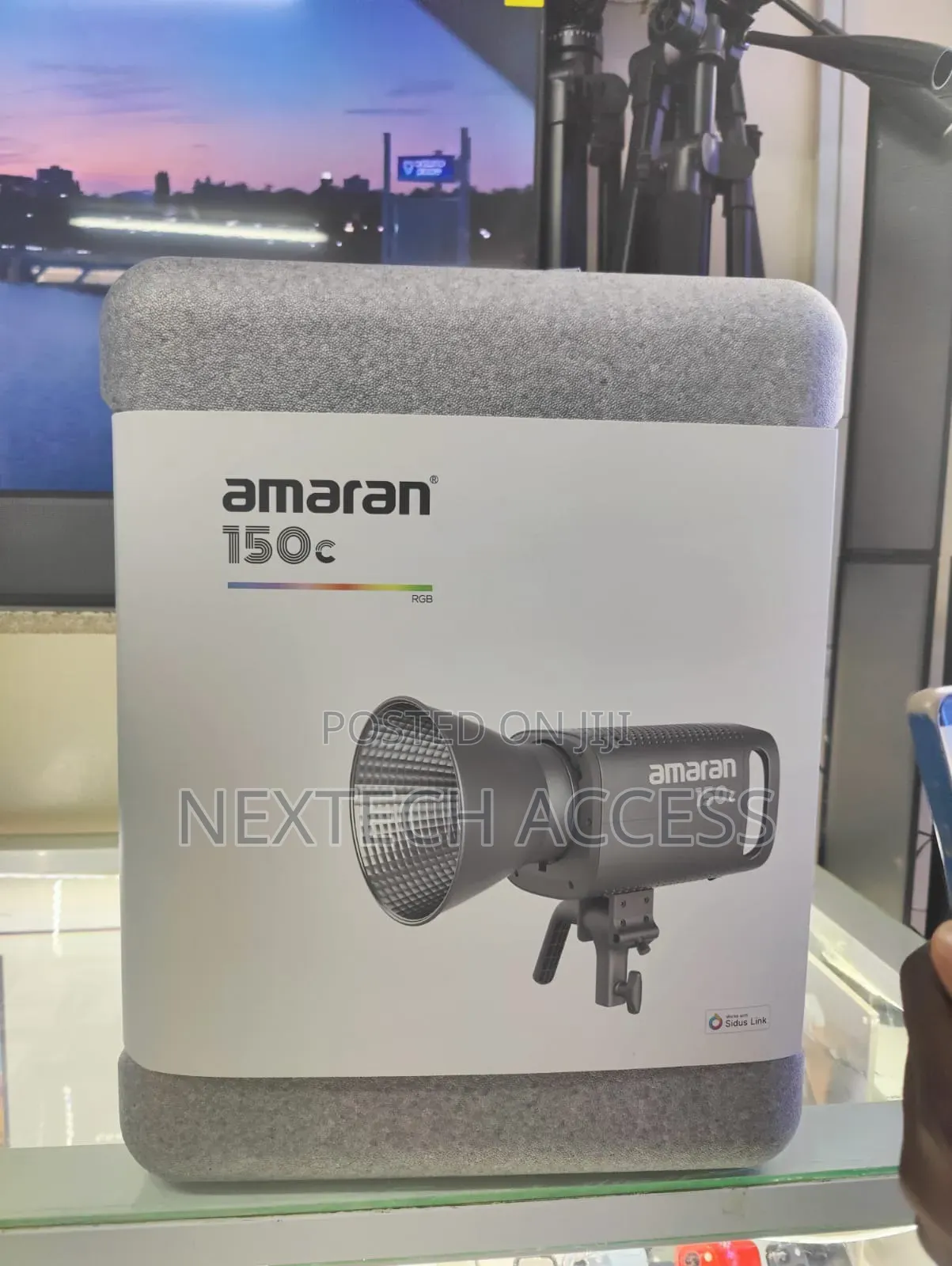 Aputure Amaran 150c RGB Led Monolight