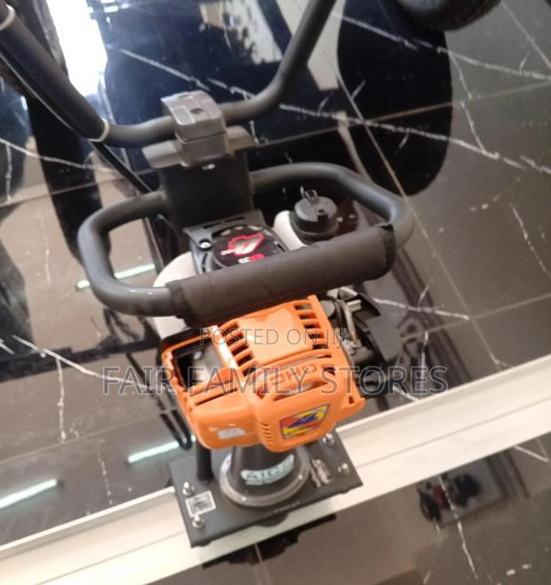 Aico Screeding Machine - main view