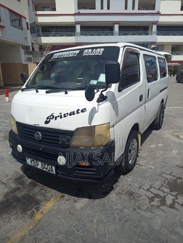Nissan Caravan (Urvan) 2003 White - main view
