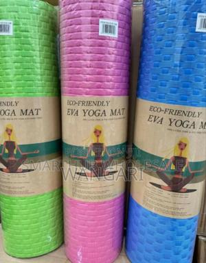 Thick Quality 10mm Yoga Matt - thumbnail 2