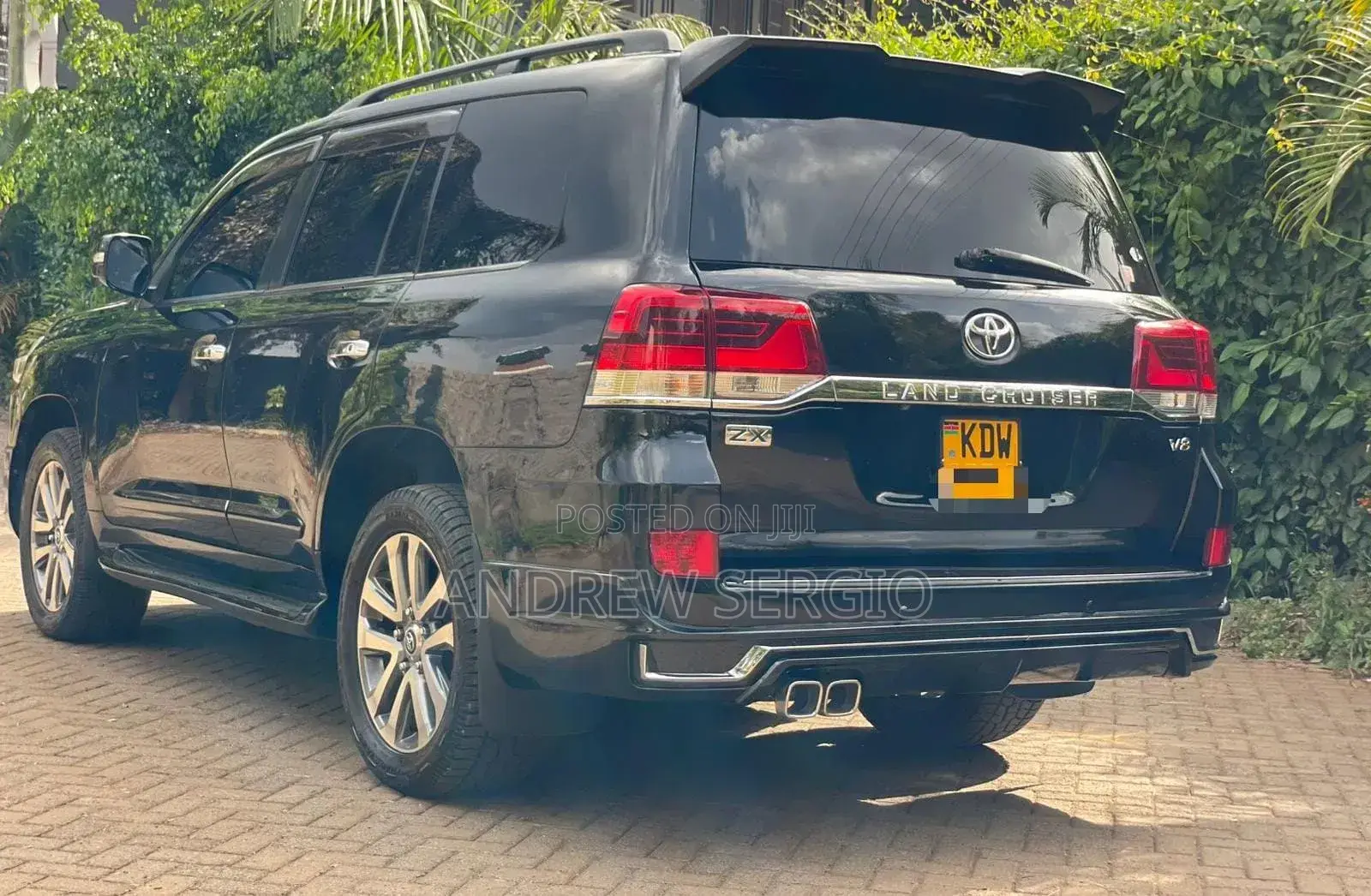 Toyota Land Cruiser 4.6 V8 ZX 2010 Black