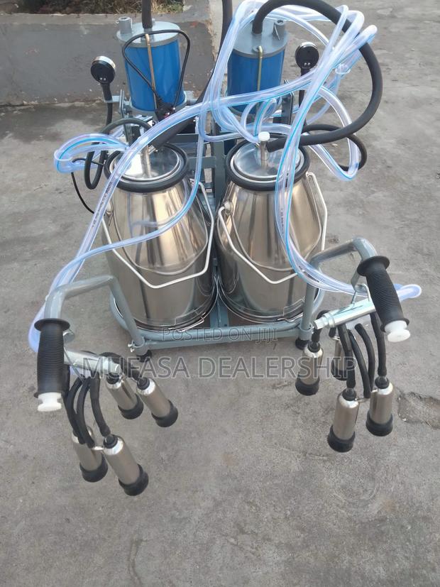 Modern Safe Milking Machine