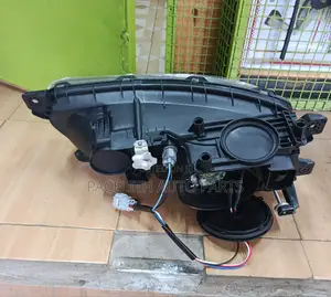 Head Lamp Hino 500