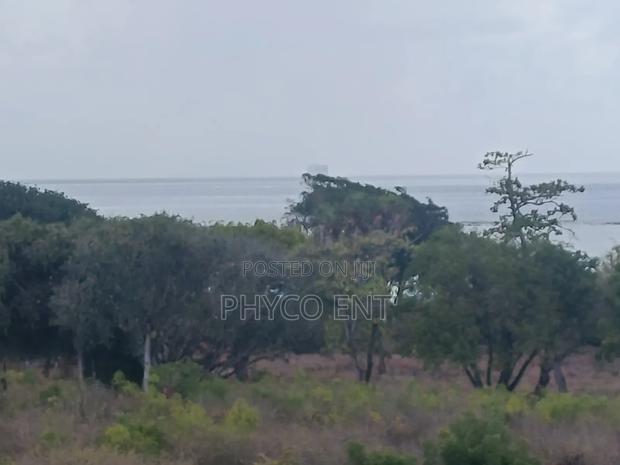 House/Restaurant for Sale With Sea View in Shanzu