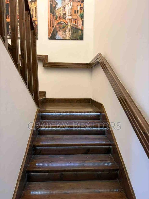 3bdrm Duplex in Valley Arcade for sale - thumbnail 3