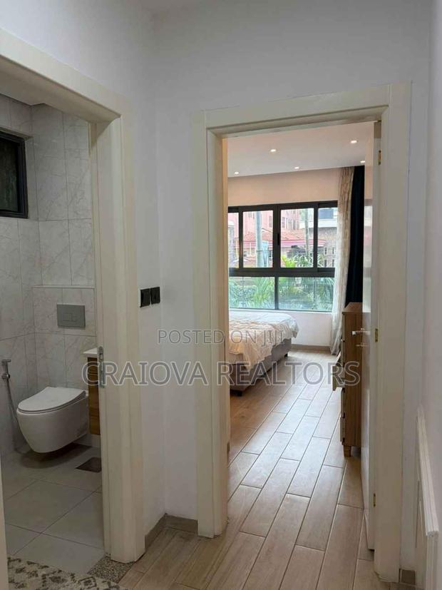 3bdrm Duplex in Valley Arcade for sale - thumbnail 9