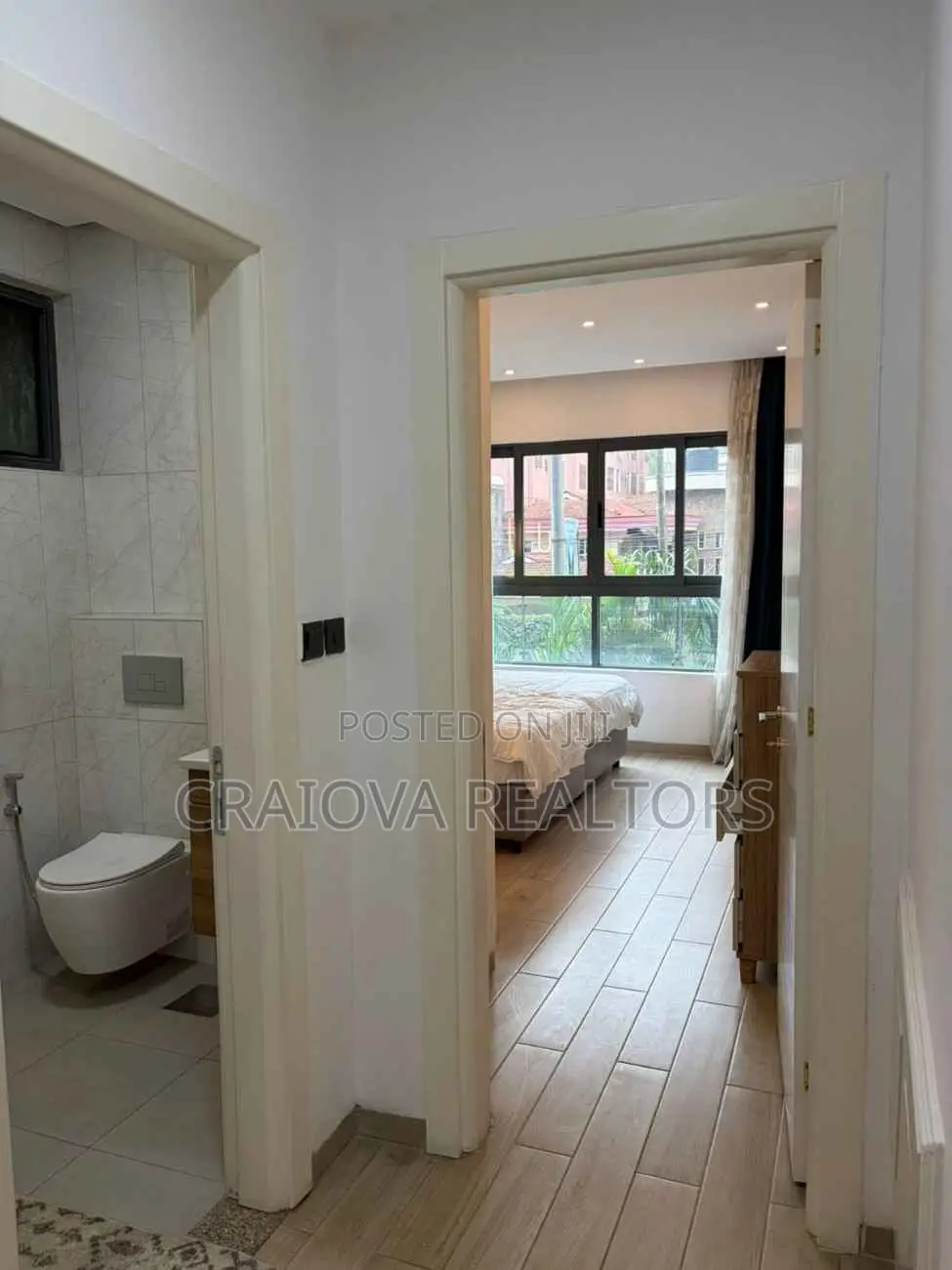 3bdrm Duplex in Valley Arcade for sale