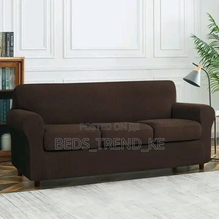 Uninterupted 3 Seater Modern Sofa