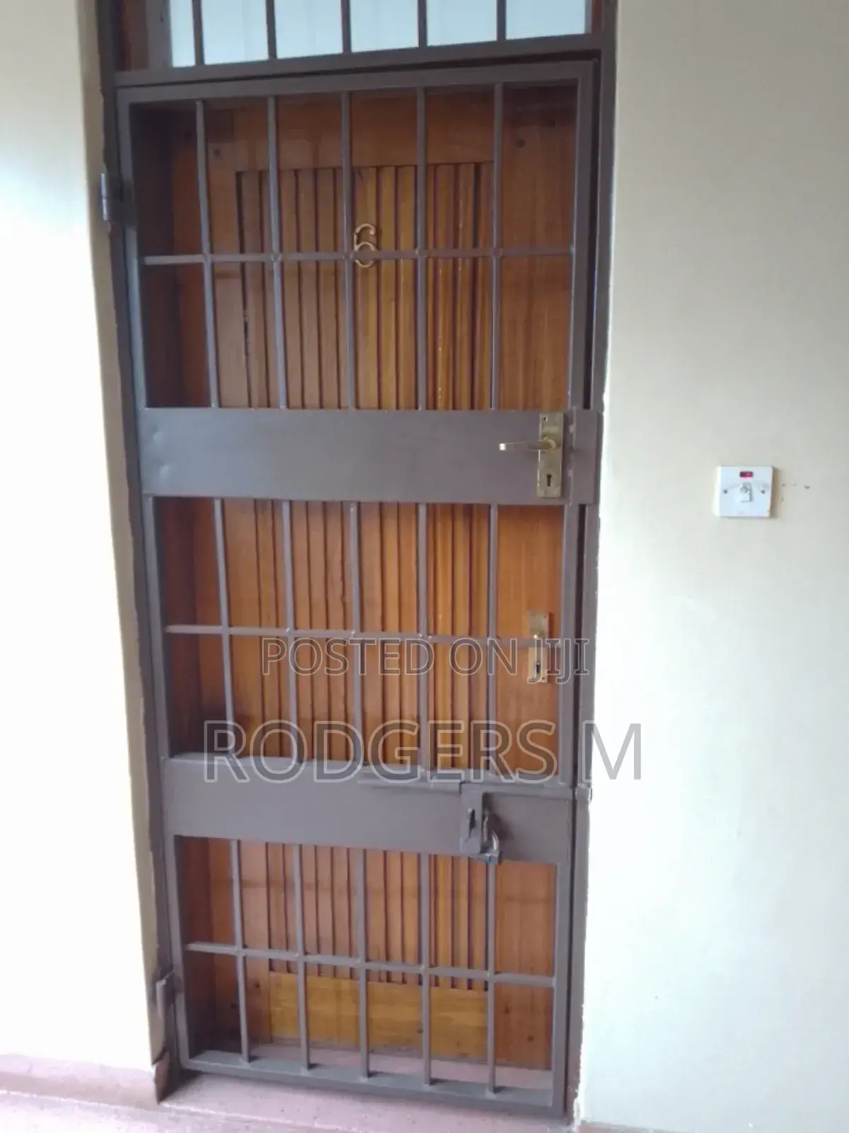 3bdrm Block of Flats in Raphta Road Area for rent