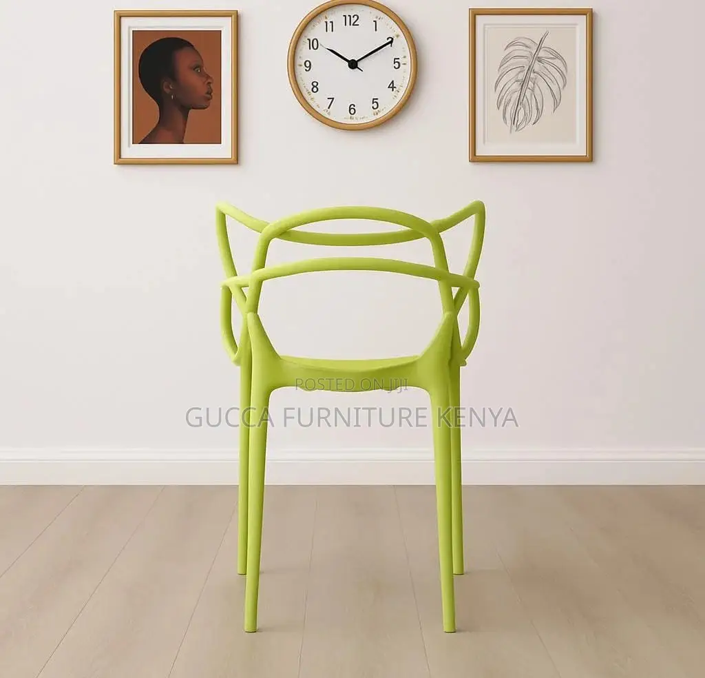 Modern Outdoor Plastic Bistro Arm Chair