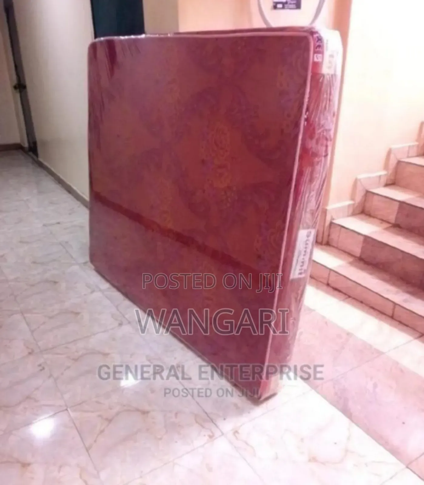 Colour Maroon Mattress 5by6 6inch