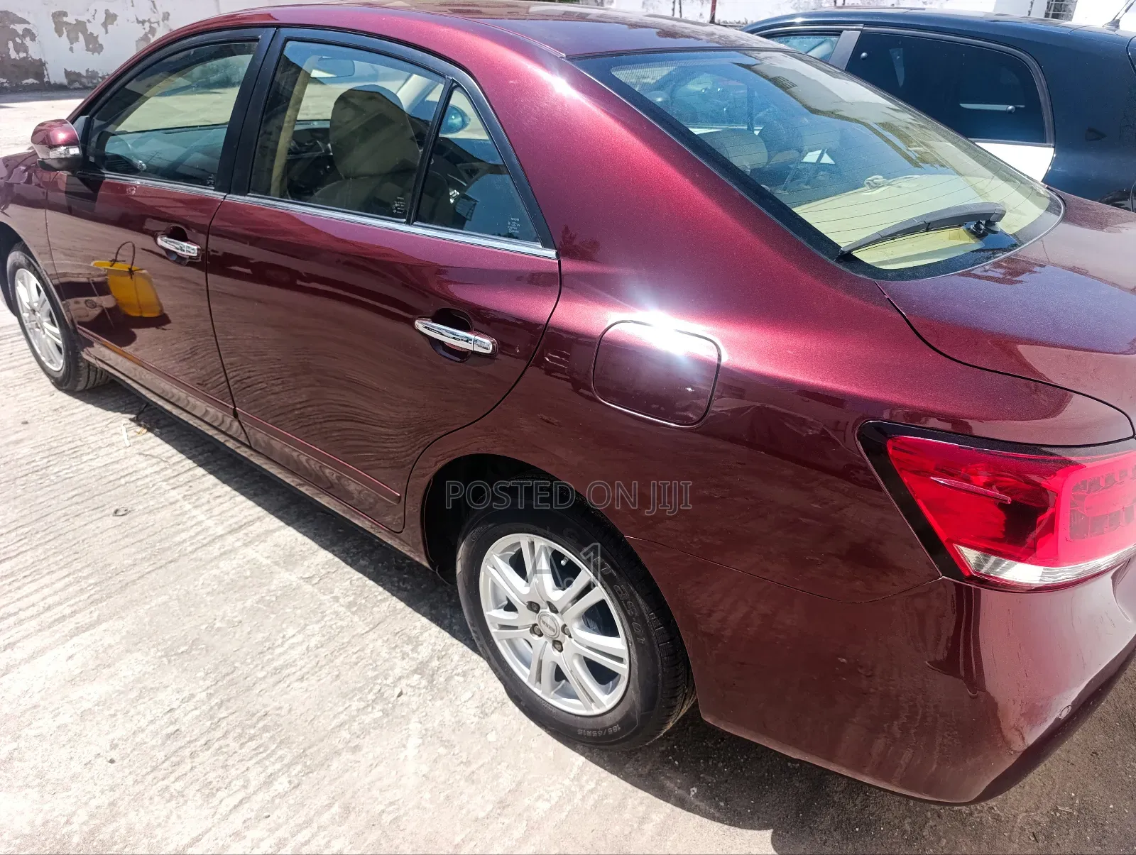 Toyota Premio 1.5 FWD 2019 Maroon