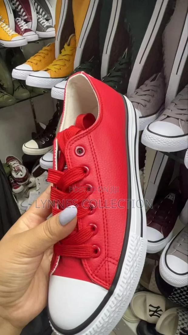 Converse Leather On Offer - thumbnail 2