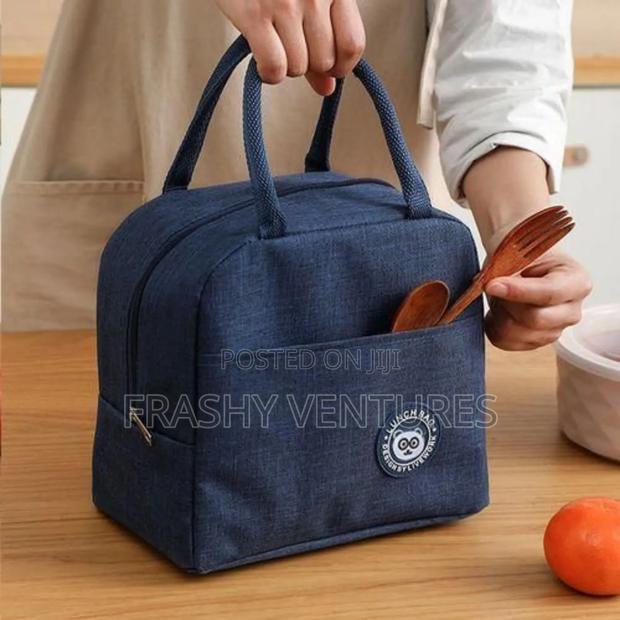 Essential Solid Insulated Lunch Bags - thumbnail 3