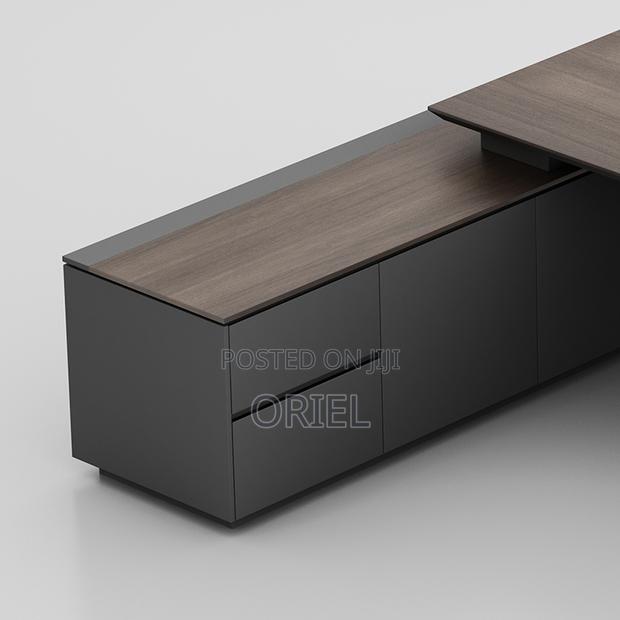 Modern Office Desk : 1.8m Directors Executive Office Desk, - thumbnail 3