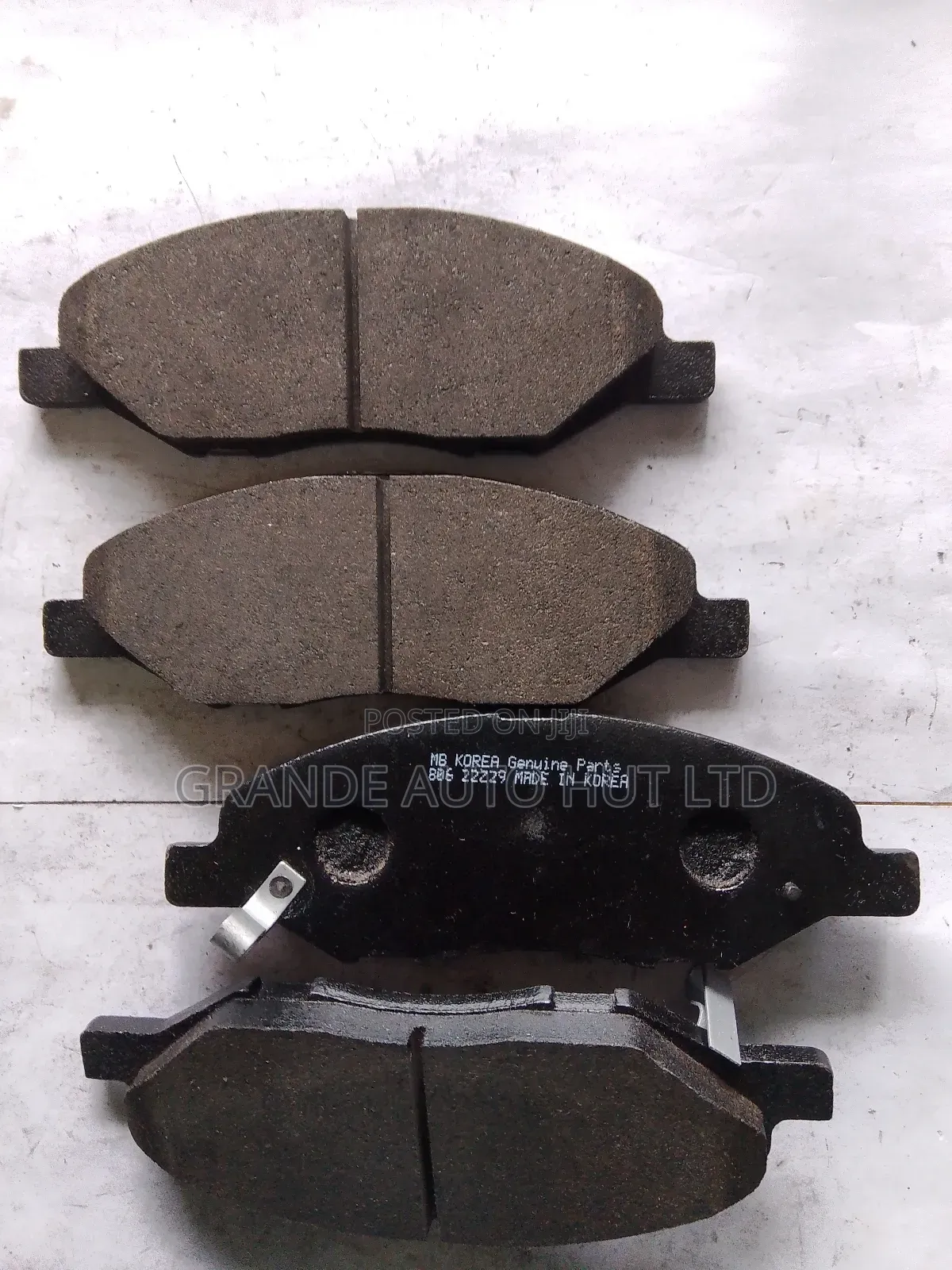 Front Brake Pads for Nissan Wingroad/Tiida (Mbkorea Brand)