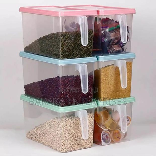 Fridge/Cereal Storage Containers - main view
