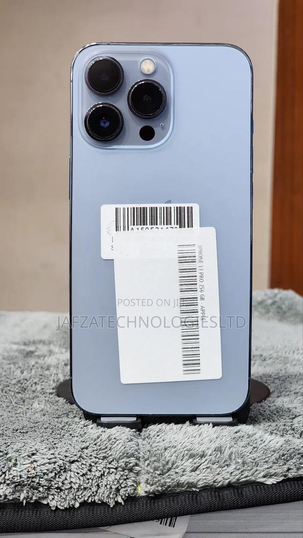 Apple iPhone 13 Pro 256 GB Blue - thumbnail 3