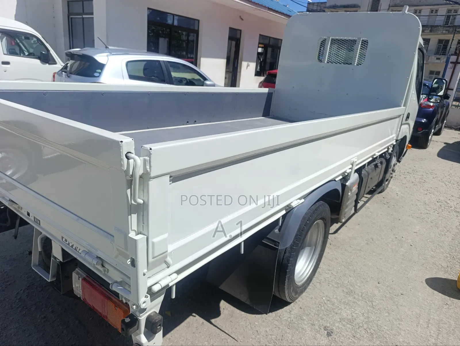 4000cc Toyota Dyna With Leaf Springs