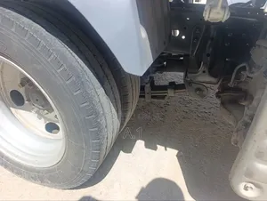 4000cc Toyota Dyna With Leaf Springs