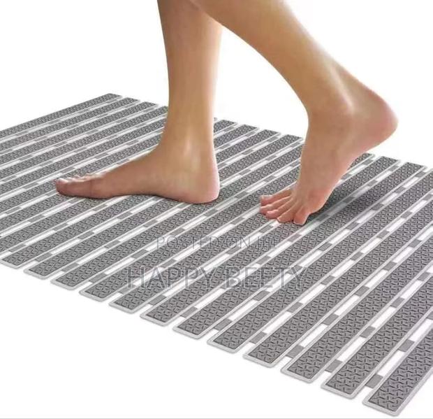 Anti-Slip Bathroom Mats - thumbnail 2