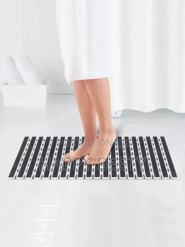 Anti-Slip Bathroom Mats - thumbnail 3