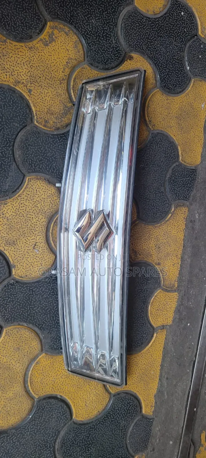 Toyota Solio Grill