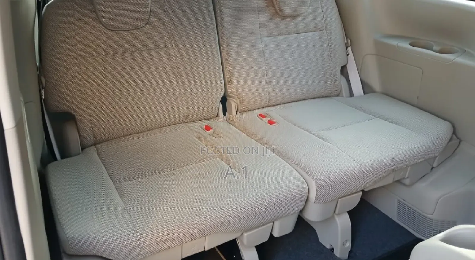 Nissan Serena 2019 Blue