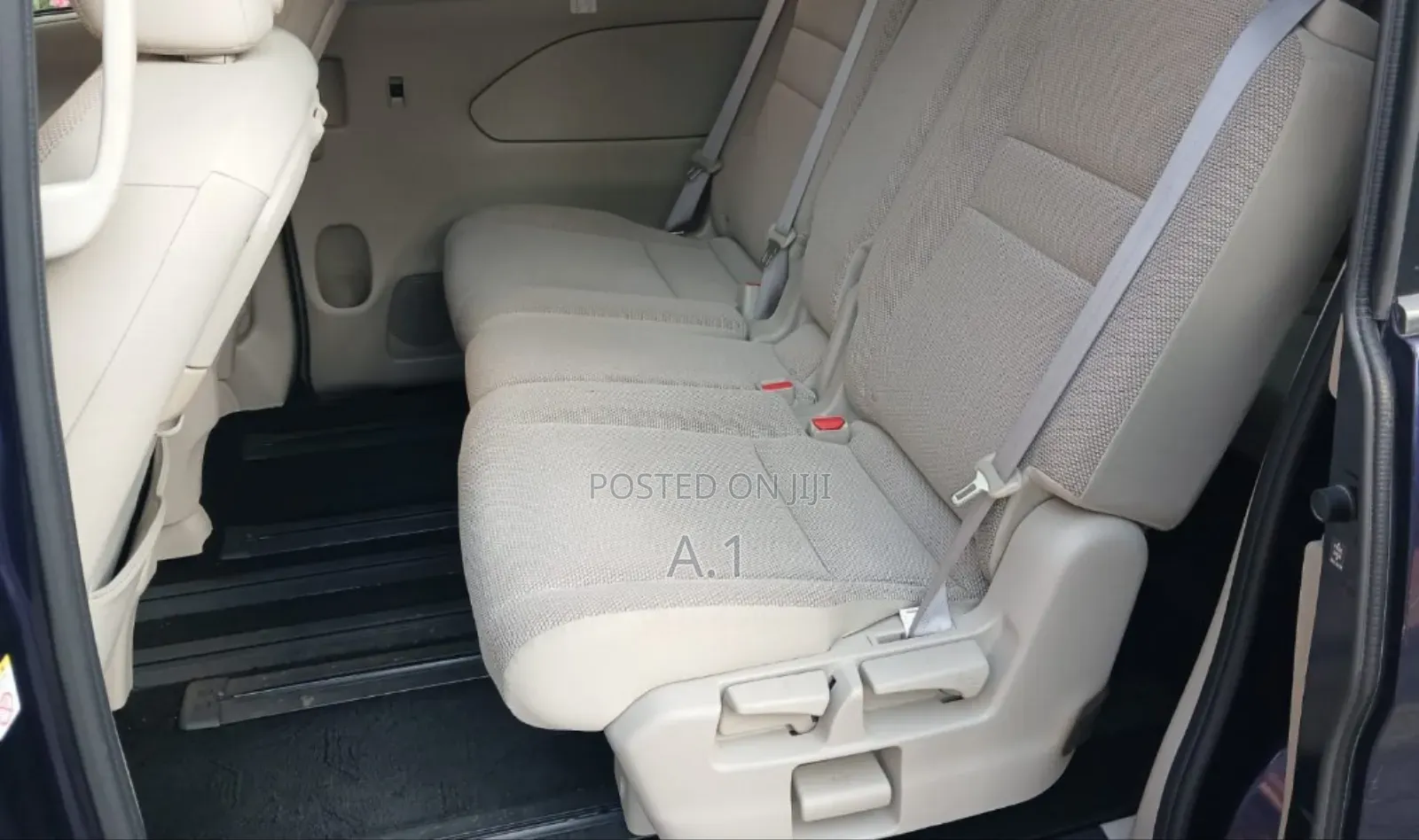 Nissan Serena 2019 Blue