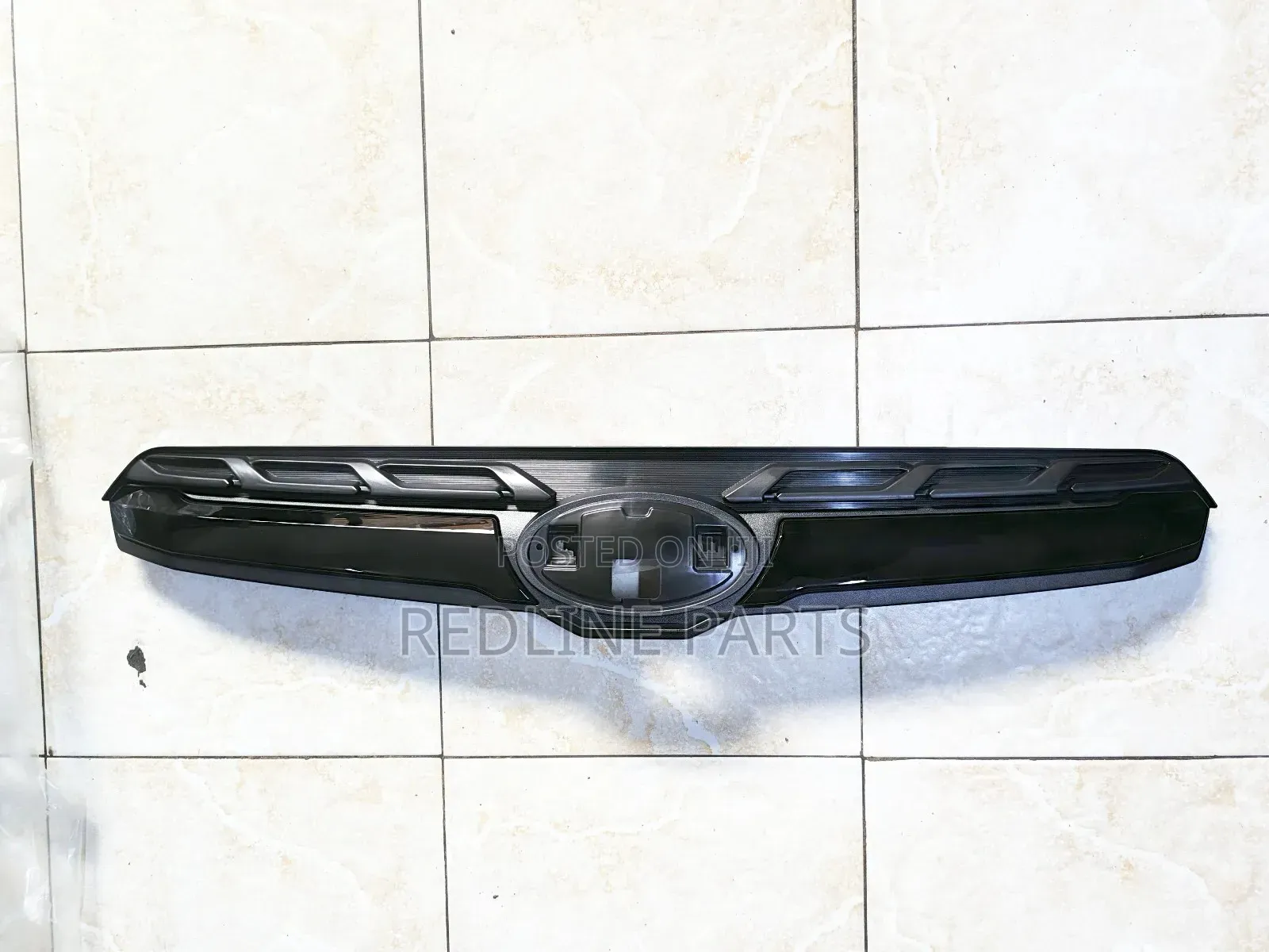 Subaru Forester Sj5 Bonnet Grille