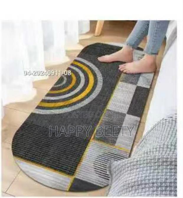 Warm Super Oval Soft Bedside Fluffy Mats - thumbnail 4