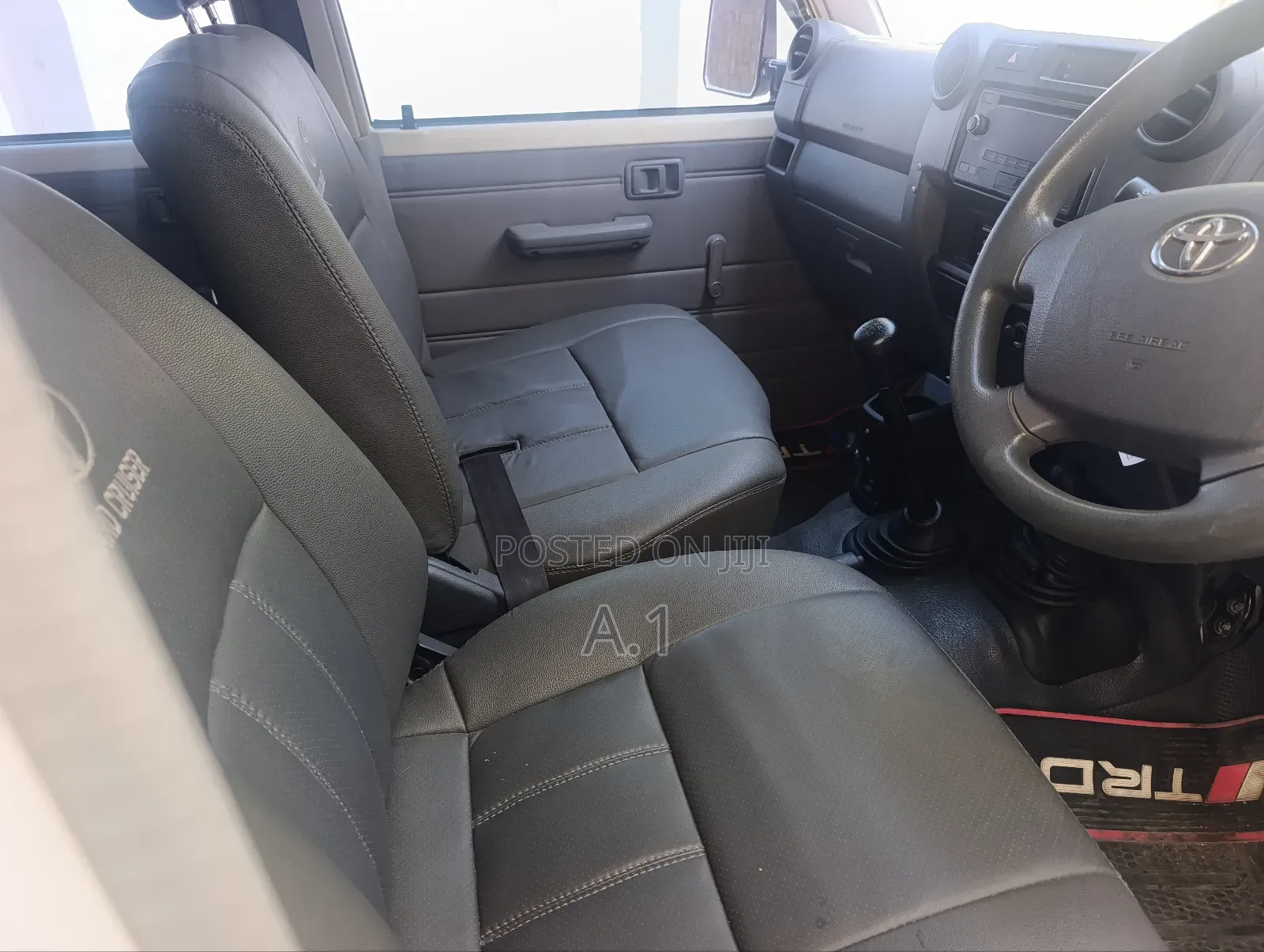 Toyota Land Cruiser 4.5 V8 VXR 2018 White
