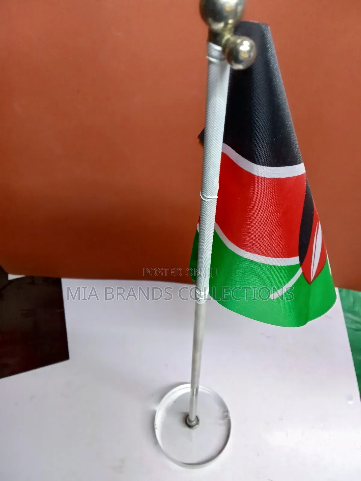 Glass Table Stand
