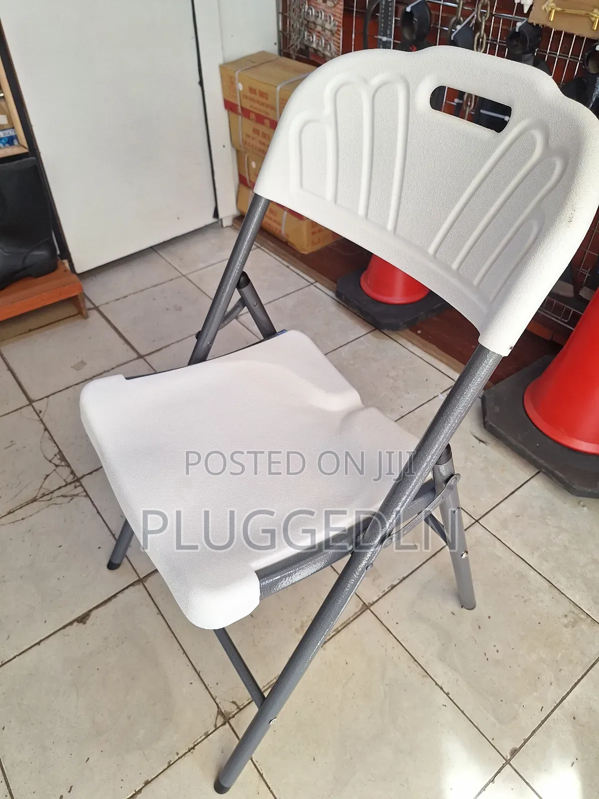 Heavy-Duty Portable Folding Chair