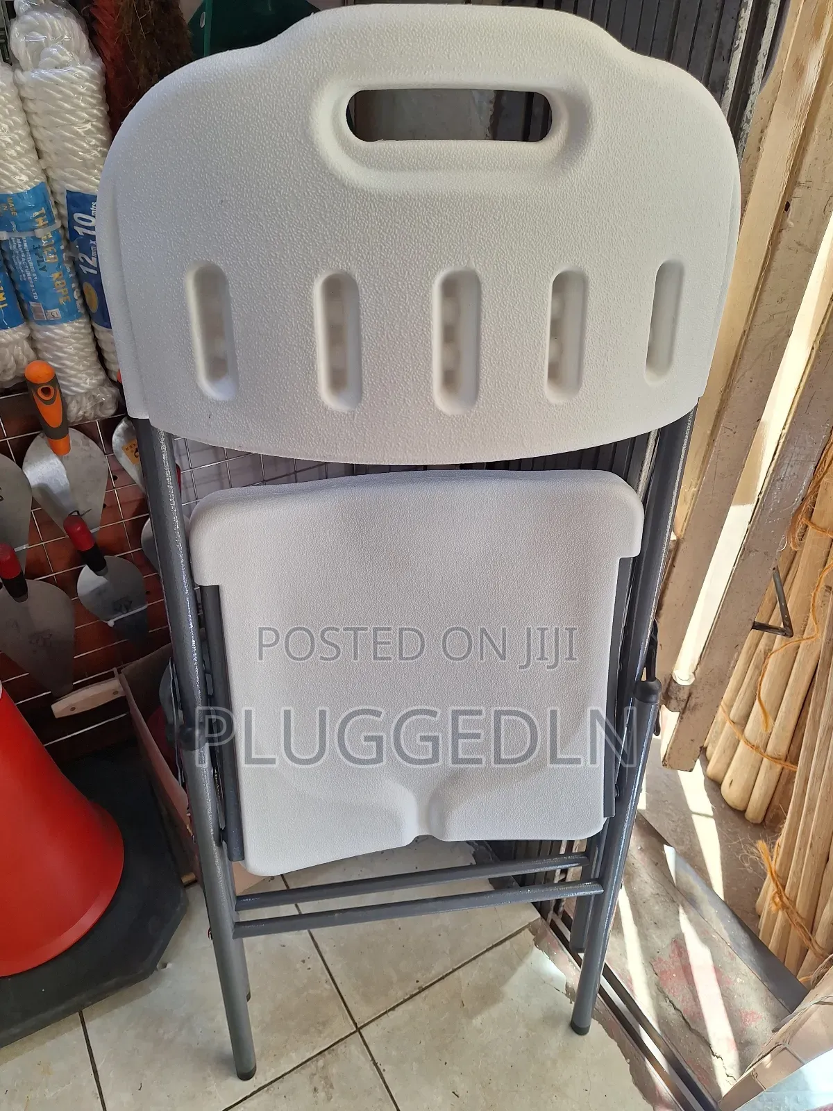 Heavy-Duty Portable Folding Chair