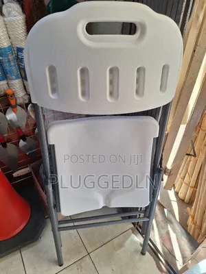Heavy-Duty Portable Folding Chair