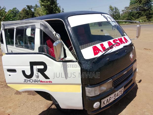 Nissan Caravan (Urvan) 2008 White