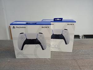 Sony Playstation 5 Wireless Controller - thumbnail 2