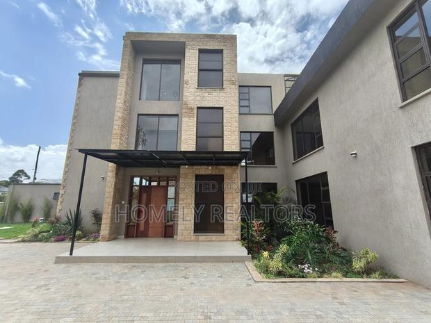 6bdrm Mansion in Karen, Nairobi for sale - thumbnail 2