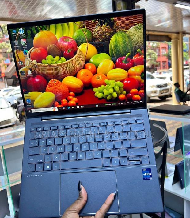 Laptop HP Dragonfly G3 16GB Intel Core i7 SSD 512GB - main view