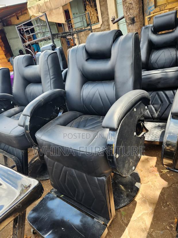 Black Recycling Kinyozi Chair - main view