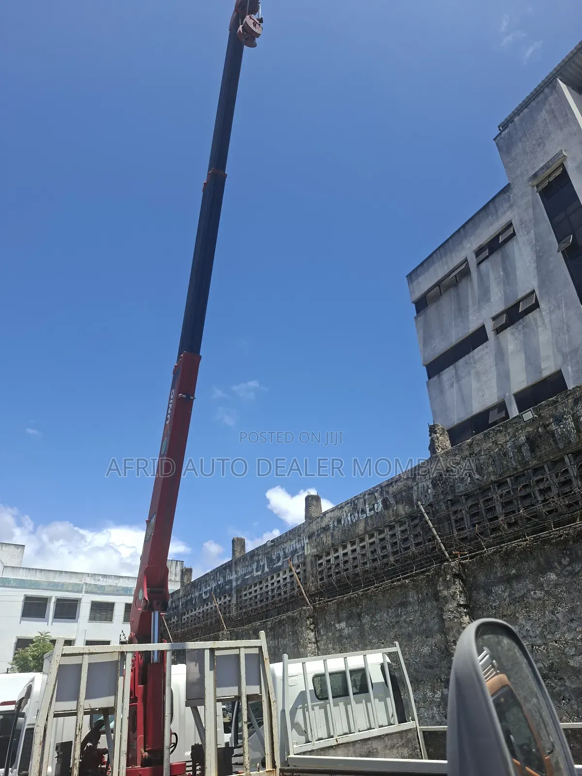Isuzu Elf 3t Crane 2019