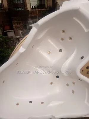Heart Shaped Acrylic Jacuzzi