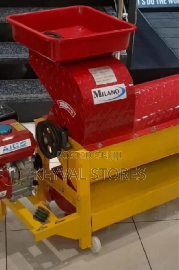 Maize Sheller With Engine 3000-4000kgs/Hr