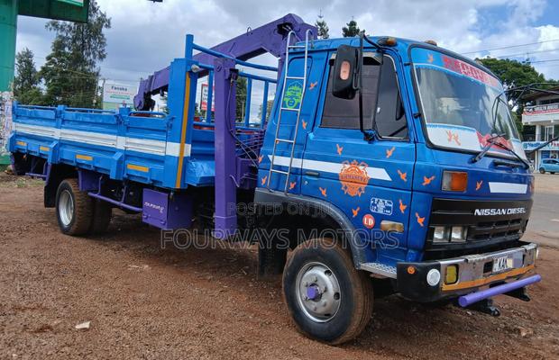 Nissan Diesel 1992 Blue - thumbnail 5