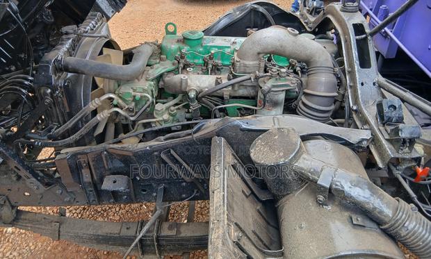 Nissan Diesel 1992 Blue - thumbnail 13